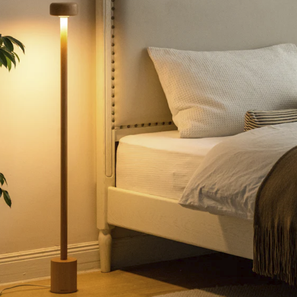 Enhance Your Bedroom with a Vertical Floor Lamp